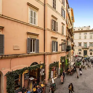 https://sumptuous-residence-by-piazza-navona.it-romehotels.com